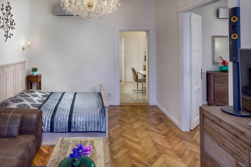 Dusni - Old Town Apartment Prague Exterior photo